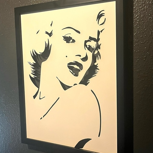 Marilyn Monroe Laser Cut Metal Wall Art Decor Marilyn Monroe Artwork 20" x 16" - Picture 4 of 12